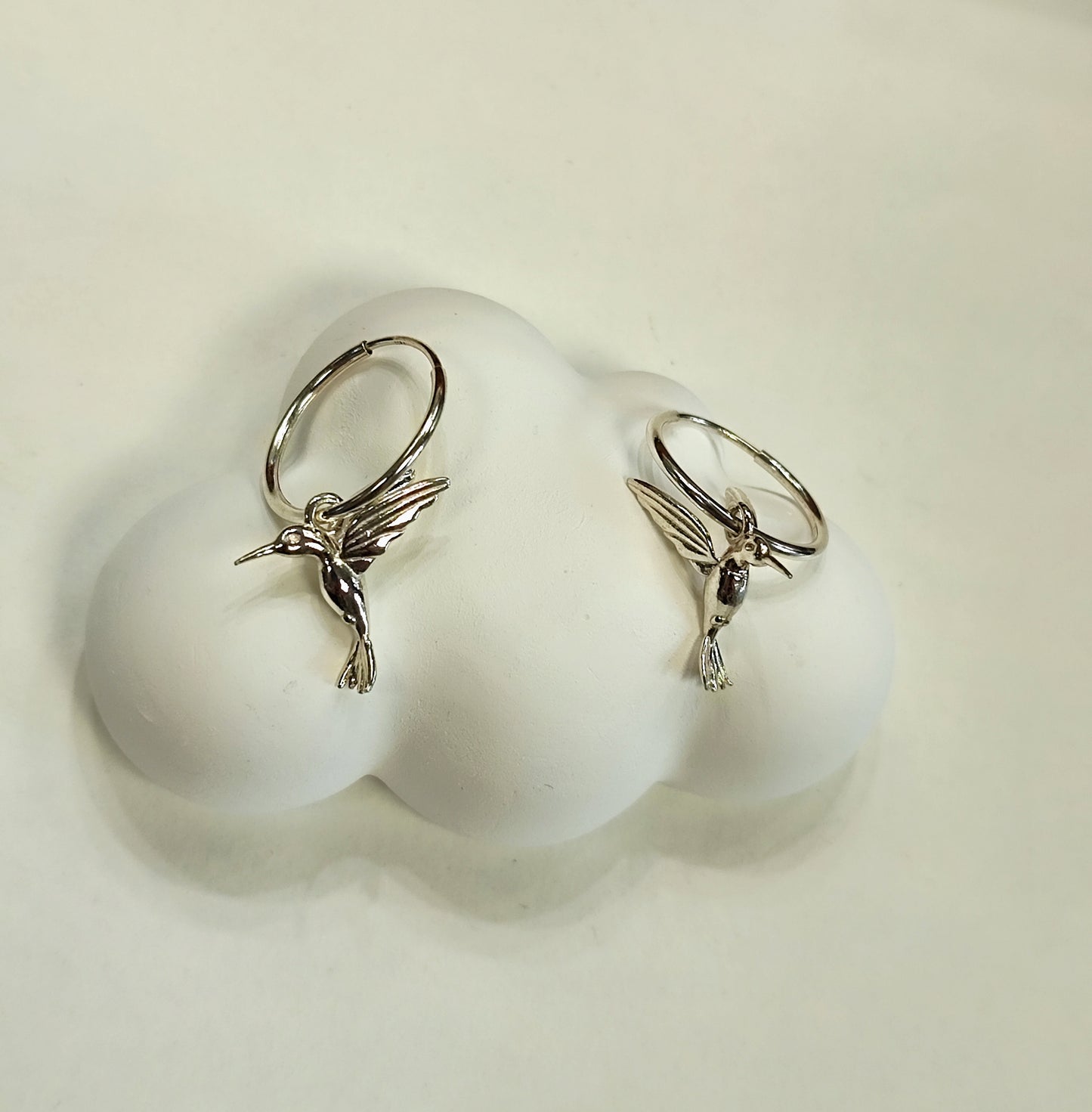 Créoles colibri en plein vol