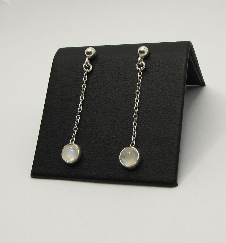 Boucles d'oreilles pendantes cabochons labradorites blanches