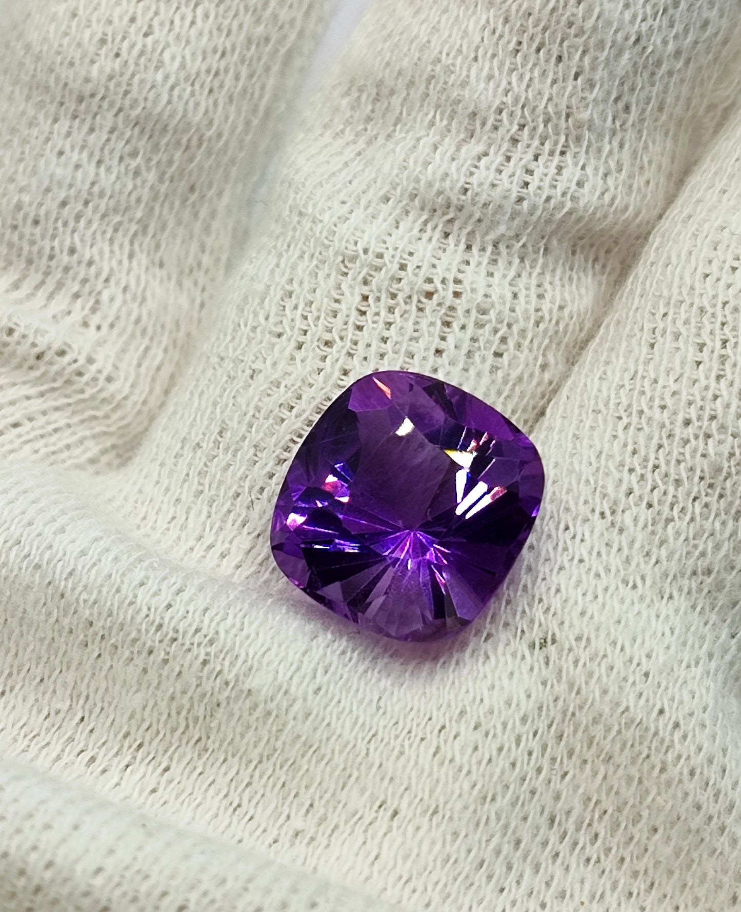 Améthyste taille coussin 12,5mm